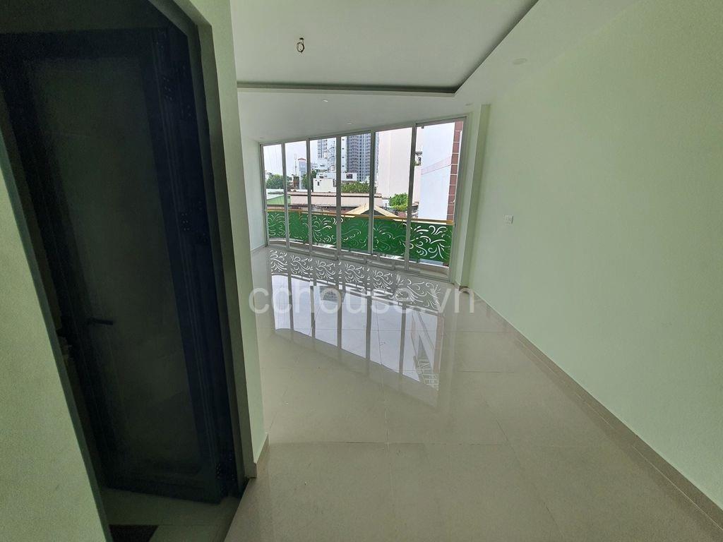 https://batdongsan.blob.core.windows.net/cchouse/Property/20227/f33b7cabb88d4e308cd4878b4b69a405_3.jpg