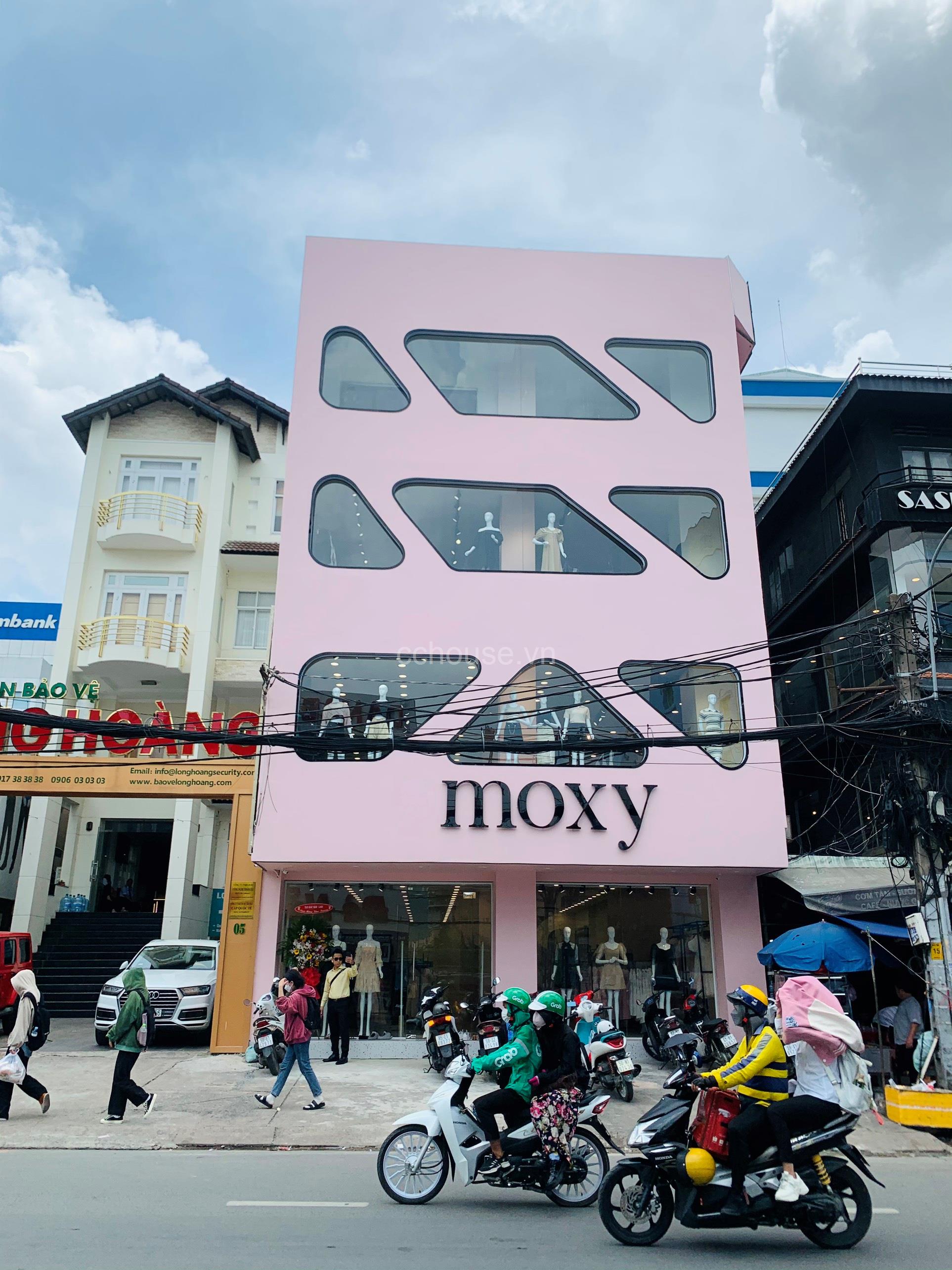 Bán nhà mặt tiền D2 Nguyễn Gia Trí (D2), Phường 25, Quận Bình Thạnh.Diện tích: 8x20m (vuông vắn).
-