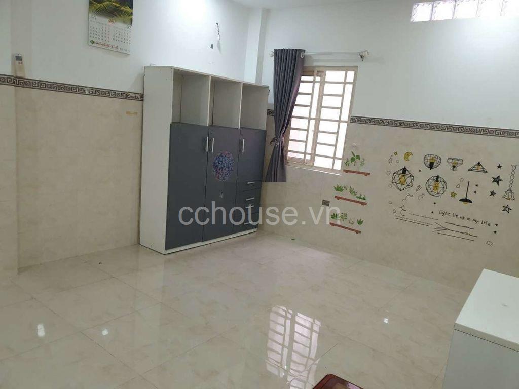 Bán nhà 4 tầng ST Lê Hồng Phong, Quận 10 ngay khu ẩm thực Hồ Thị Kỷ