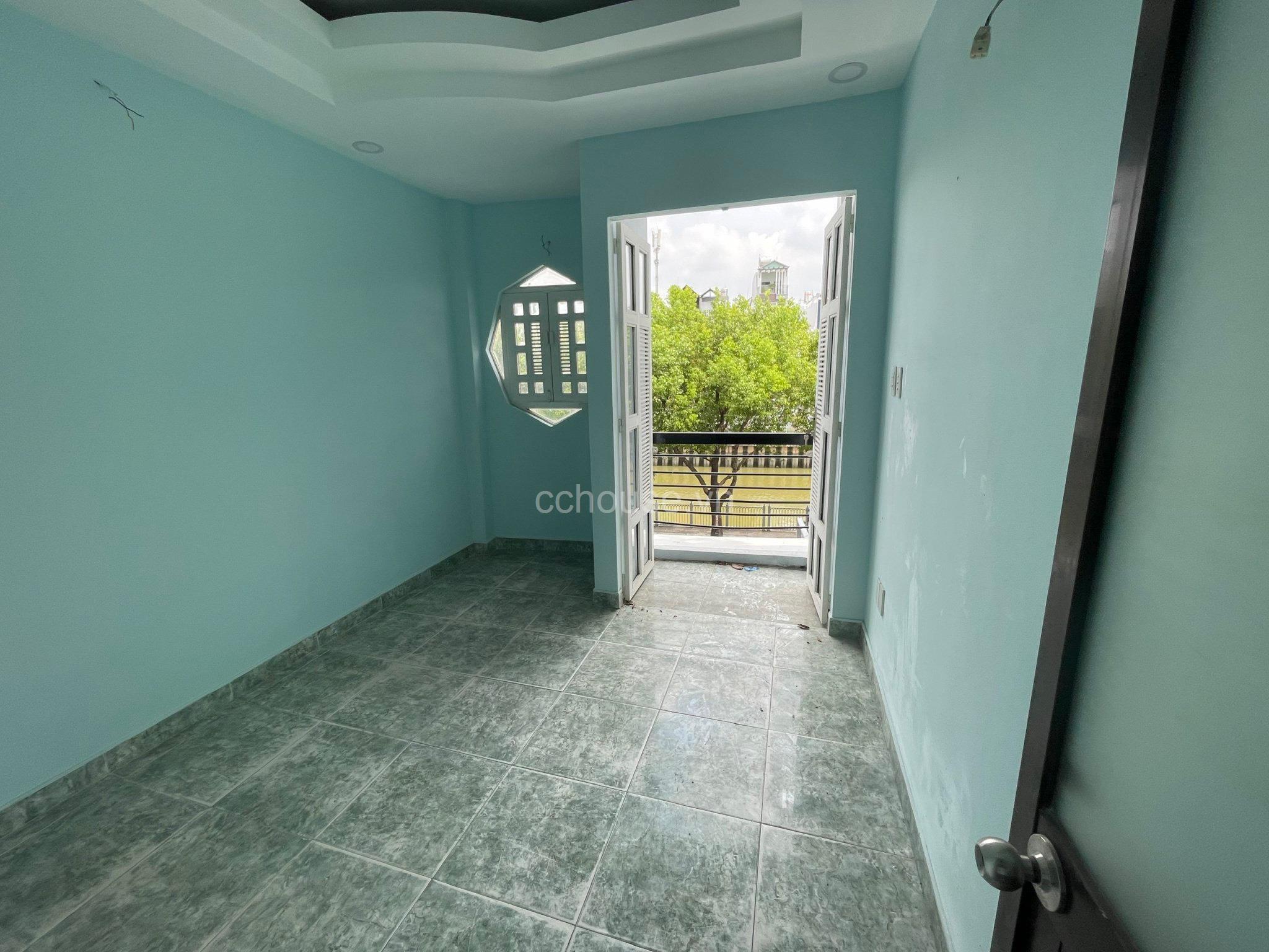 Bán nhà MT đường Hoàng Sa, P5, Tân Bình