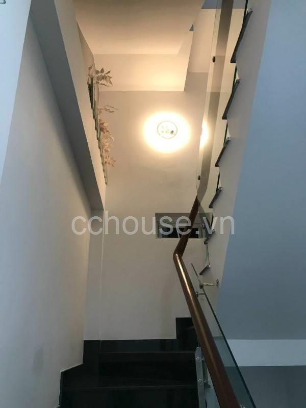 Bán nhà 5 tầng hẻm Hồ Bá Kiện phường Hòa Hưng