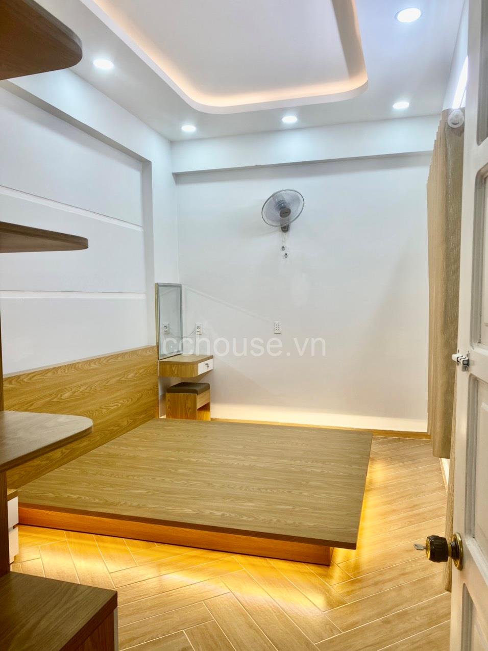 Bán nhà mới 100% Tân Phước, P7, Q10. DT 3.3x10m, 4 tầng