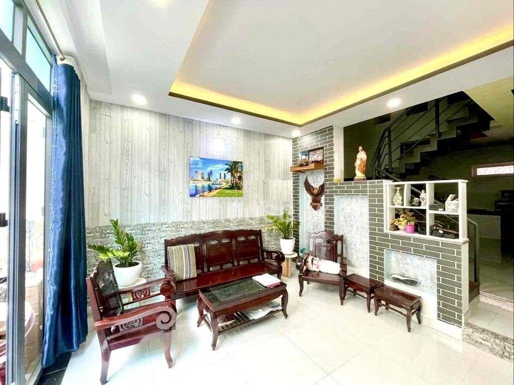 BÁN NHÀ HẺM XE HƠI THÀNH THÁI, PHƯỜNG 14, QUẬN 10 – 5 TẦNG – HỢP ĐỒNG THUÊ 30 TRIỆU/THÁNG