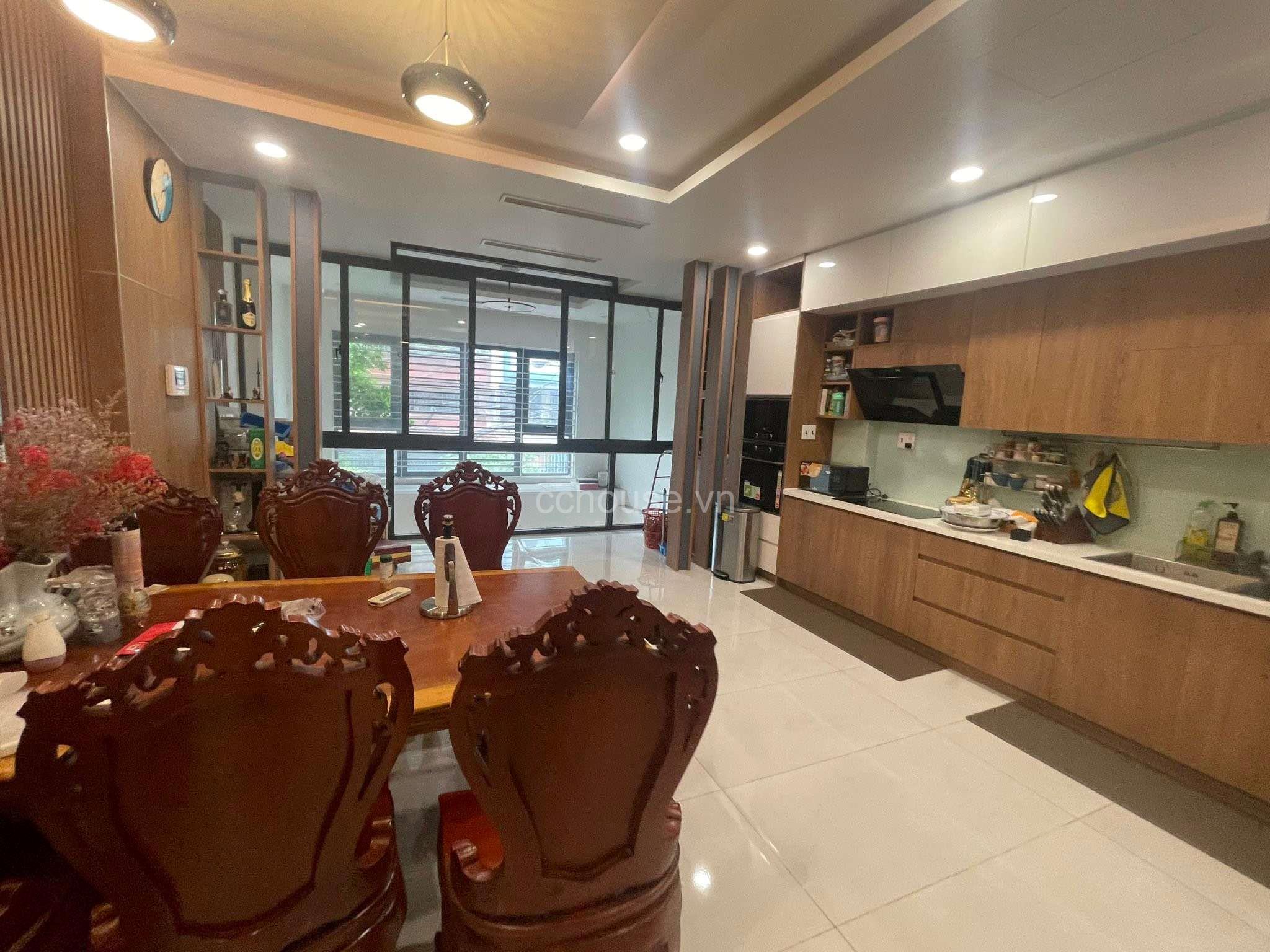 BÁN NHÀ 7 TẦNG HẺM XE HƠI NGUYỄN TRI PHƯƠNG, P 5, Q.10 NHÀ MỚI, CÓ THANG MÁY, HẺM 10M, THÔNG THOÁNG