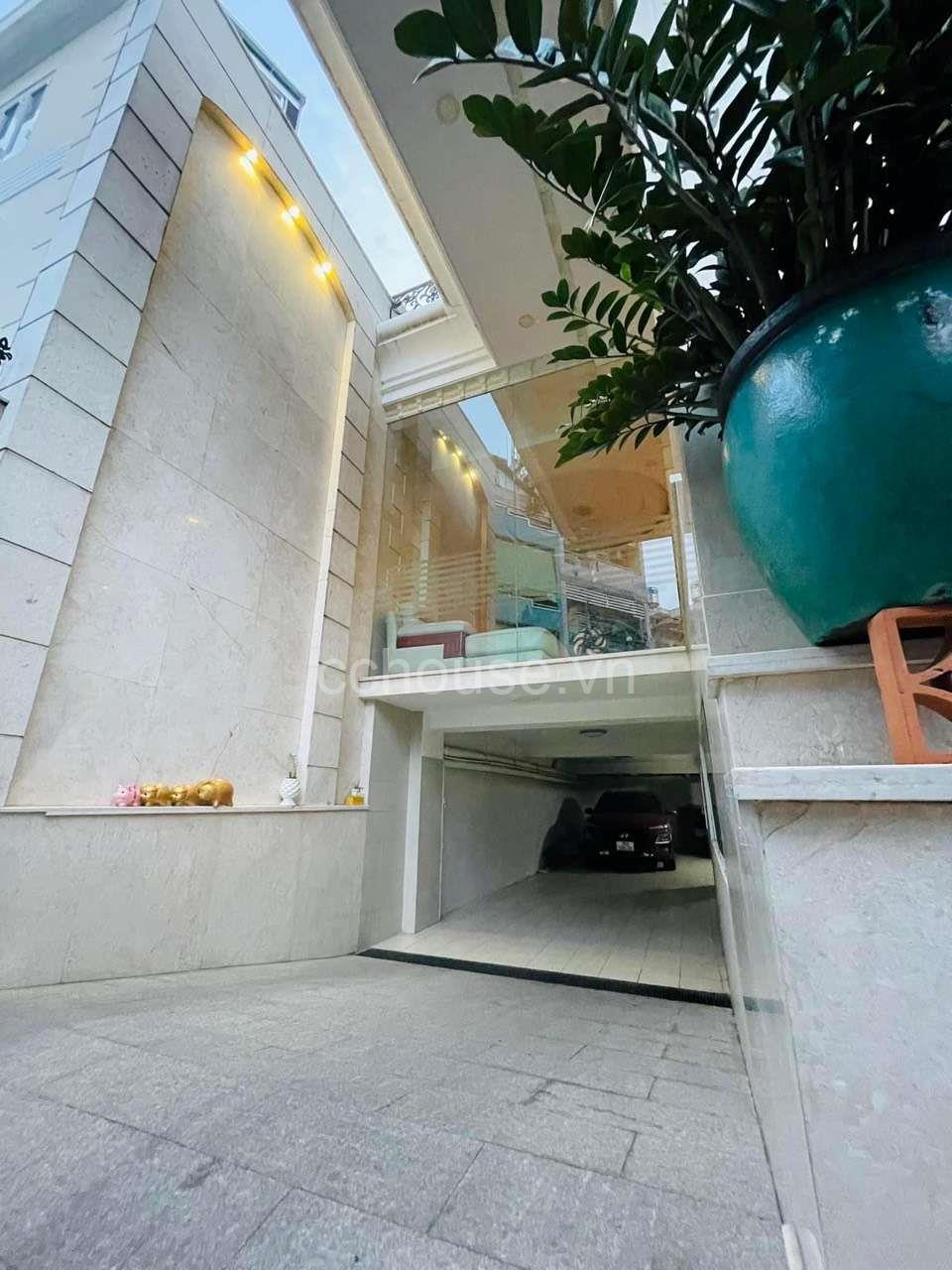 Bán tòa nhà CHDV căn góc Lê Văn Sỹ, P12, Q3. DT 170m2, 8 tầng
