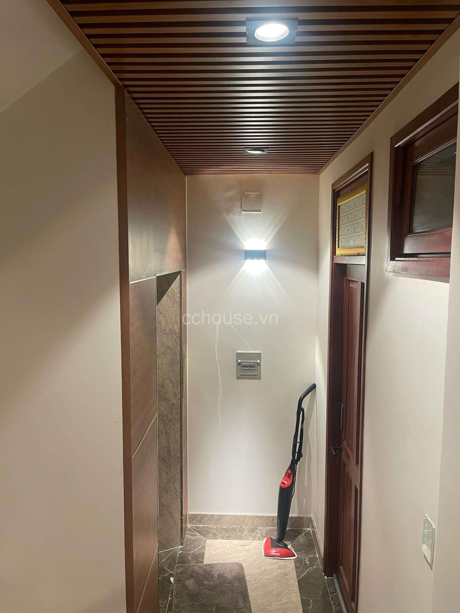 BÁN NHÀ 7 TẦNG HẺM XE HƠI NGUYỄN TRI PHƯƠNG, P 5, Q.10 NHÀ MỚI, CÓ THANG MÁY, HẺM 10M, THÔNG THOÁNG