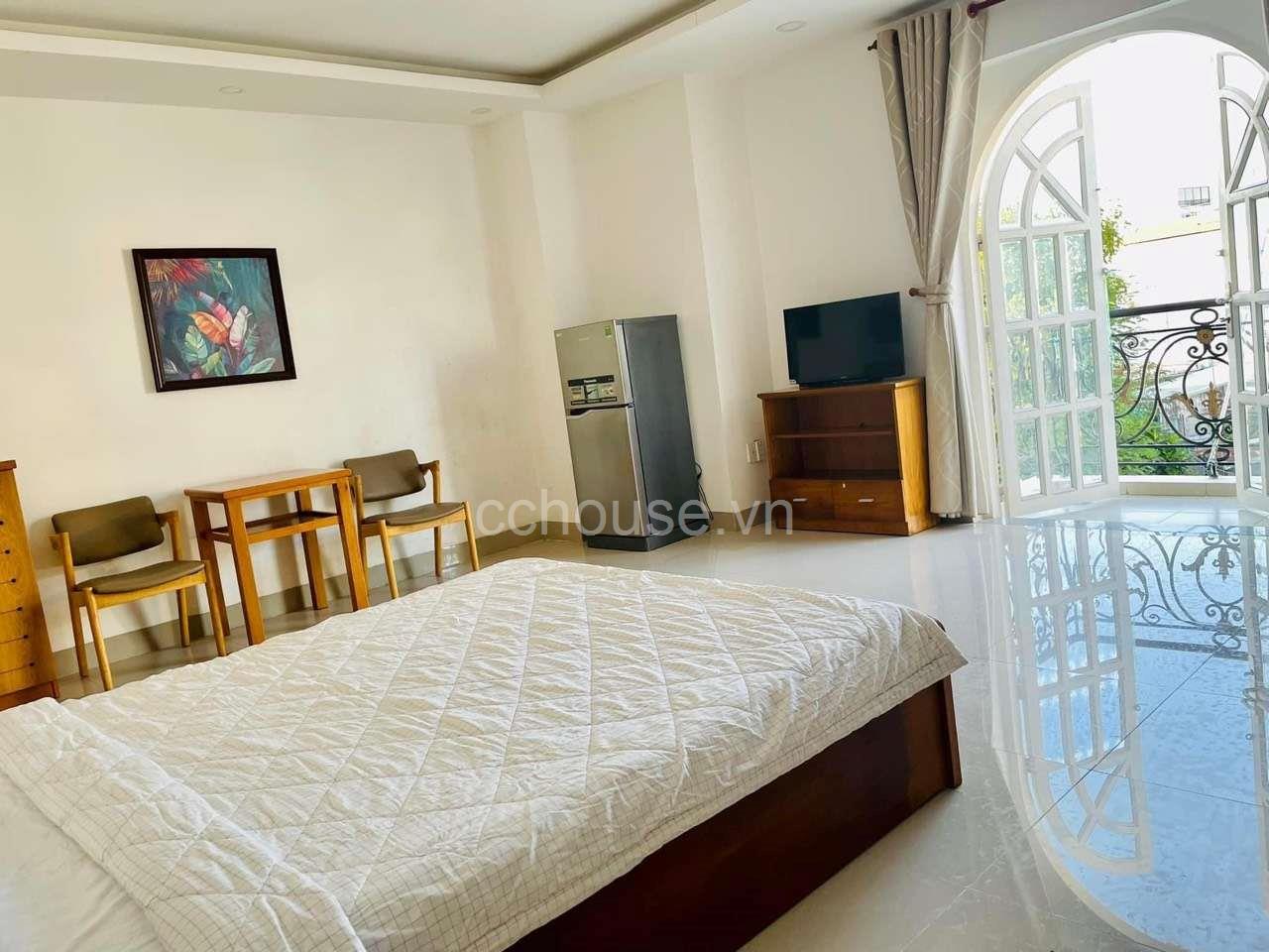 Bán tòa nhà CHDV căn góc Lê Văn Sỹ, P12, Q3. DT 170m2, 8 tầng