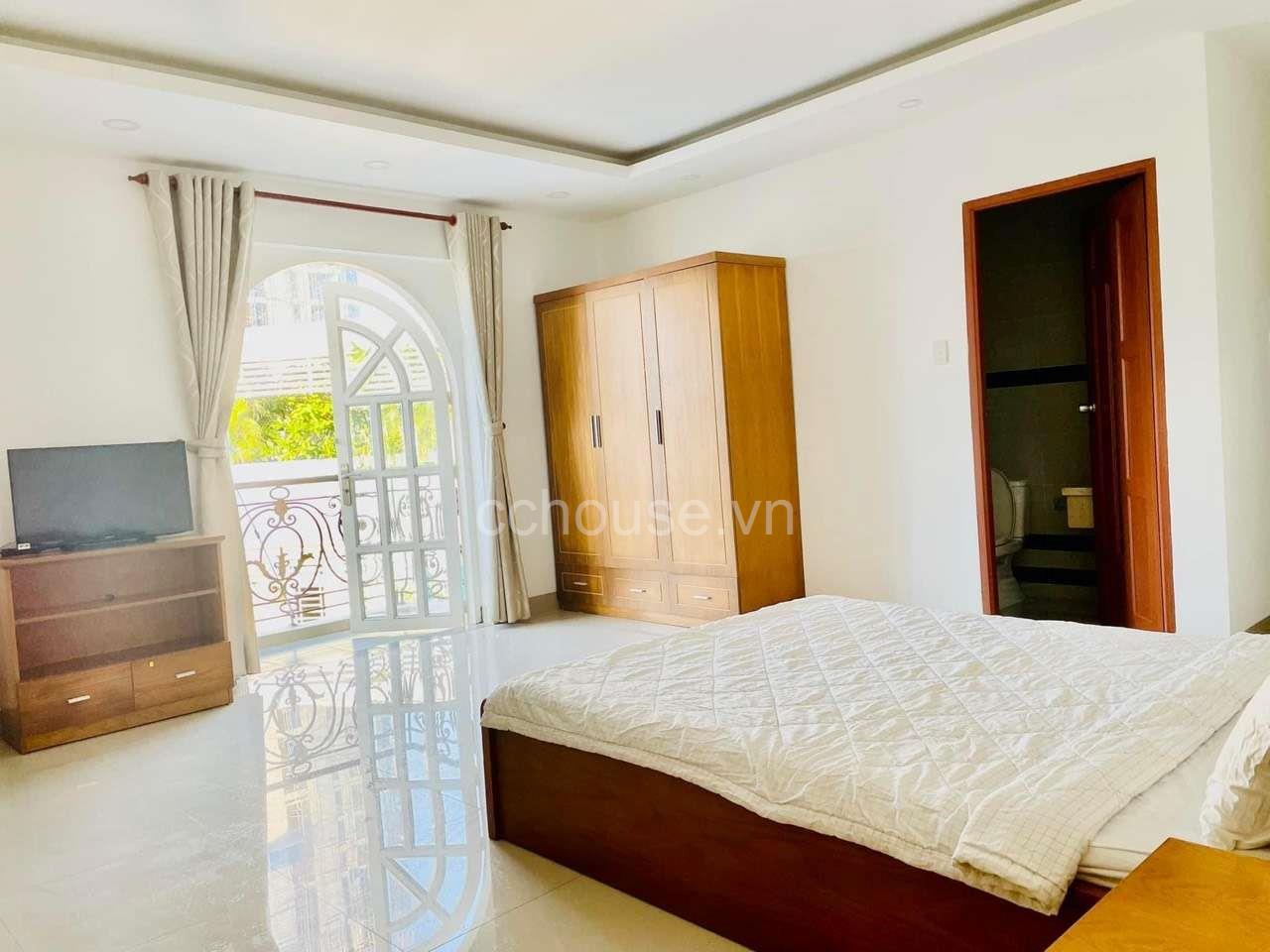 Bán tòa nhà CHDV căn góc Lê Văn Sỹ, P12, Q3. DT 170m2, 8 tầng