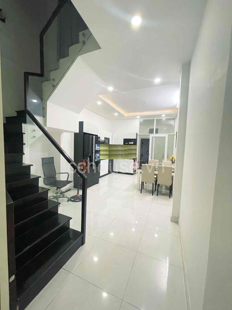 Nha-4-Tang-Dep-–-Hem-283-CMT8-Trung-Tam-Quan-10-–-Gia-Chi-125-Ty-id9316