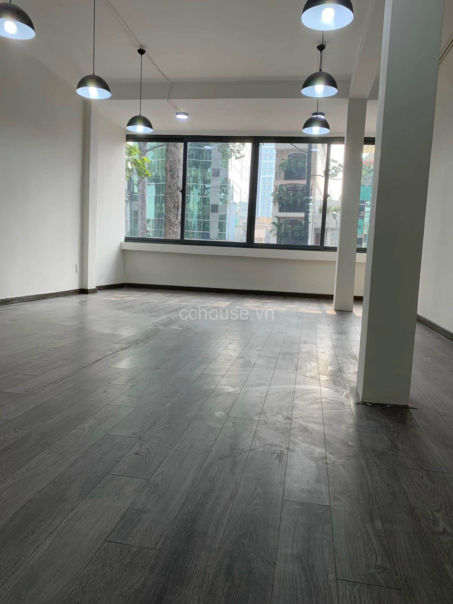 BÁN NHÀ MẶT TIỀN TRẦN HƯNG ĐẠO - P. CẦU ÔNG LÃNH - Q. 1 - TPHCM
