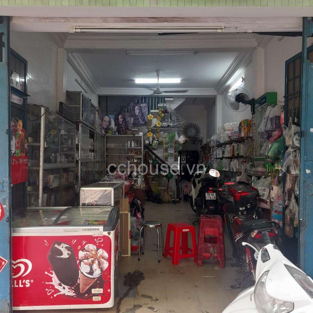 Bán nhà hẻm đường Thành Thái, P14, Q10