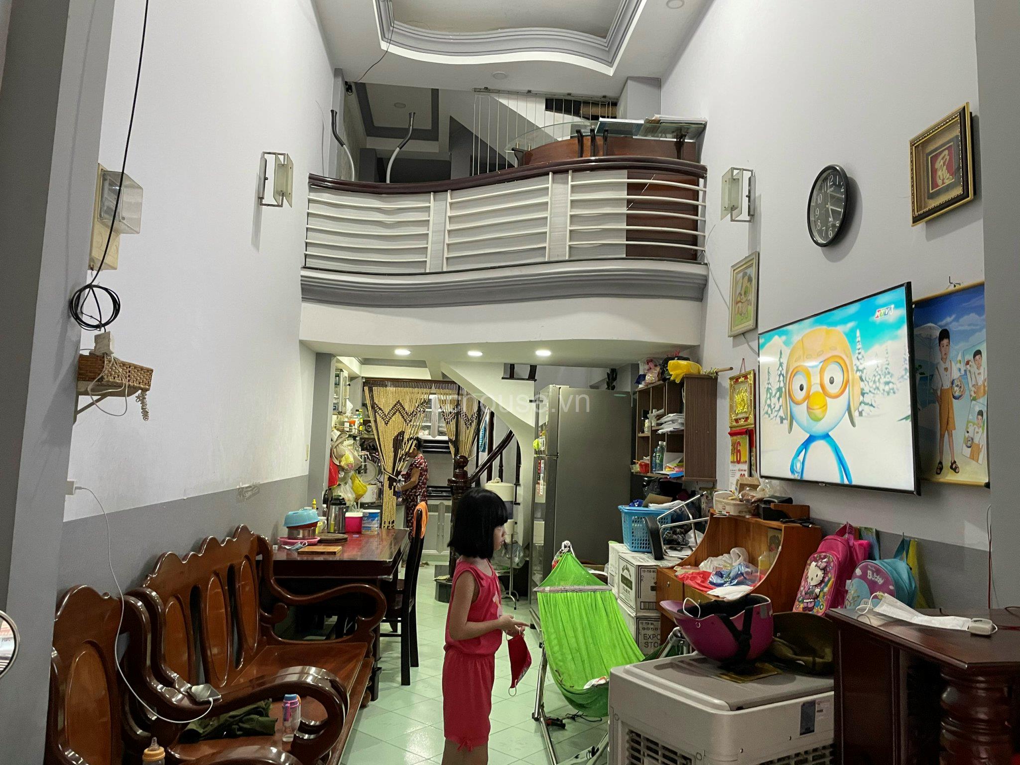 Mat-tien-kinh-doanh--ngay-trung-tam-Q10--Dt-35x12m-id8834