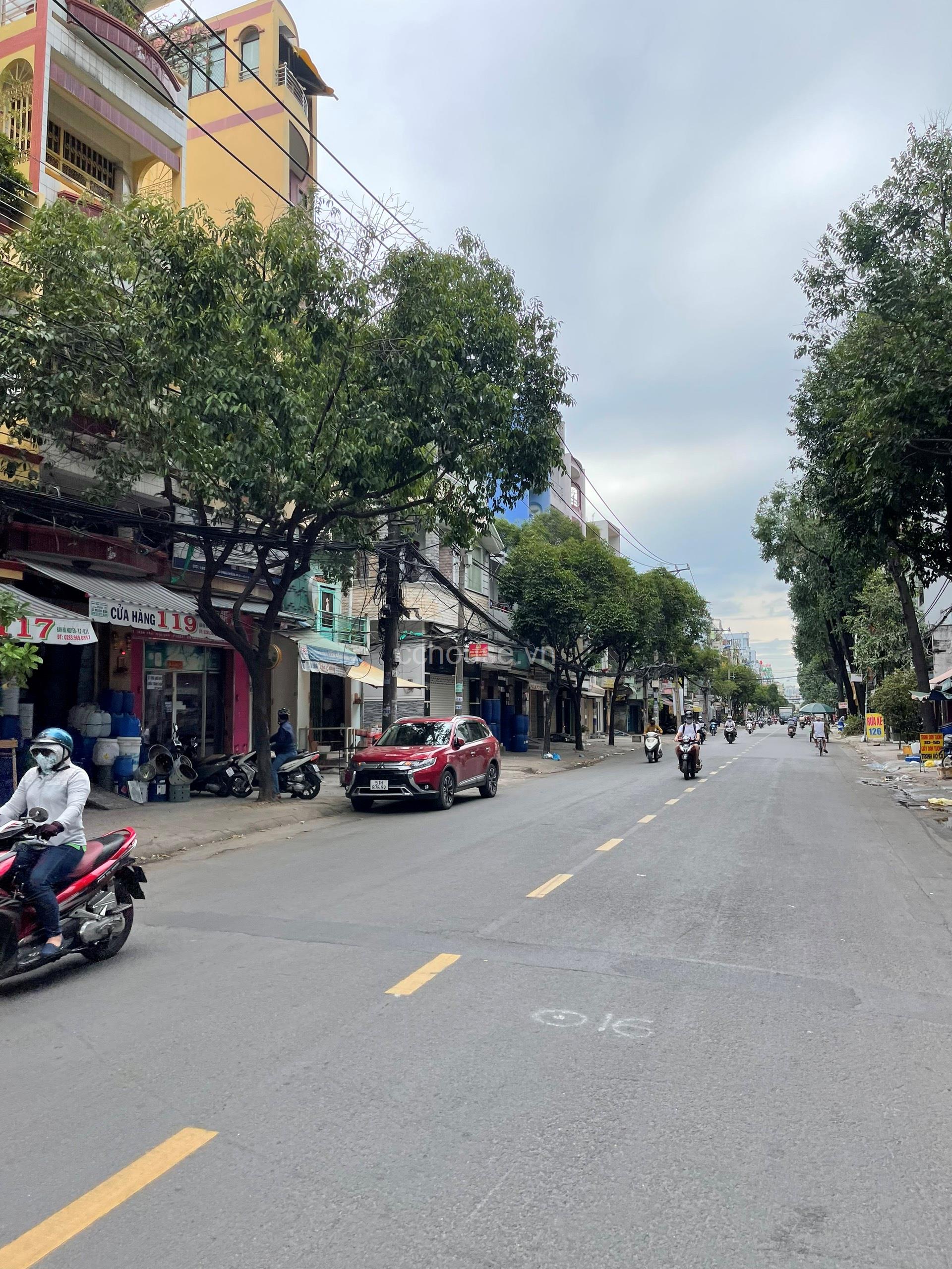 Cho thuê nhà NC góc MT Hàn Hải Nguyên. Nhà 6 tầng