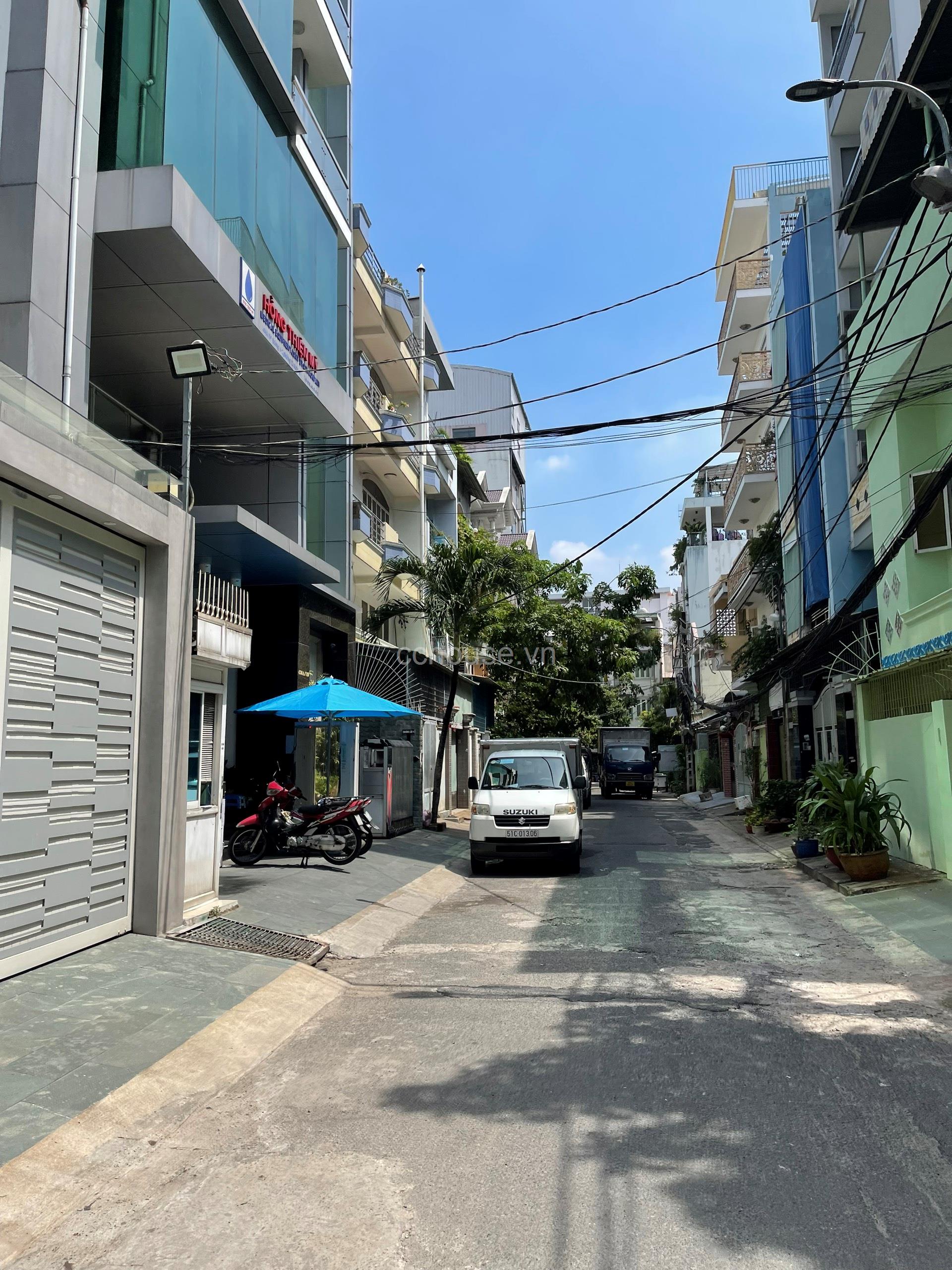 NHÀ ĐẸP HẺM XE HƠI 8M ĐƯỜNG 3 THÁNG 2, Q10, DT: 3.5 X 18M, KC: TRỆT 3 LẦU, GIÁ: 19 TỶ