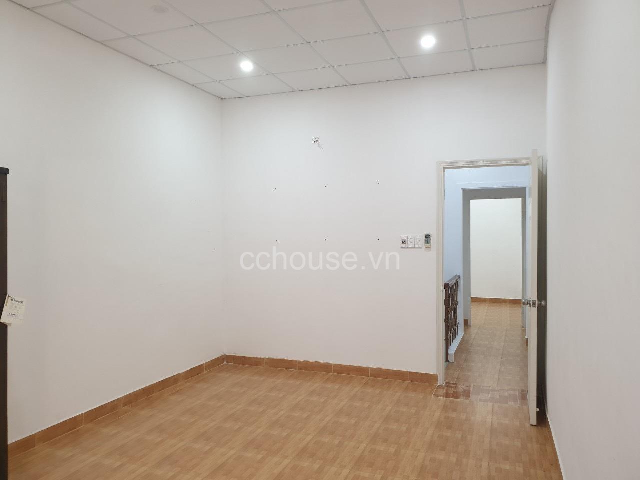 Nhà 305 Lê Văn Sỹ, P1, Tân Bình, DT: 3.9x16.1m, 2 tầng, Giá chỉ 10.5 tỷ
