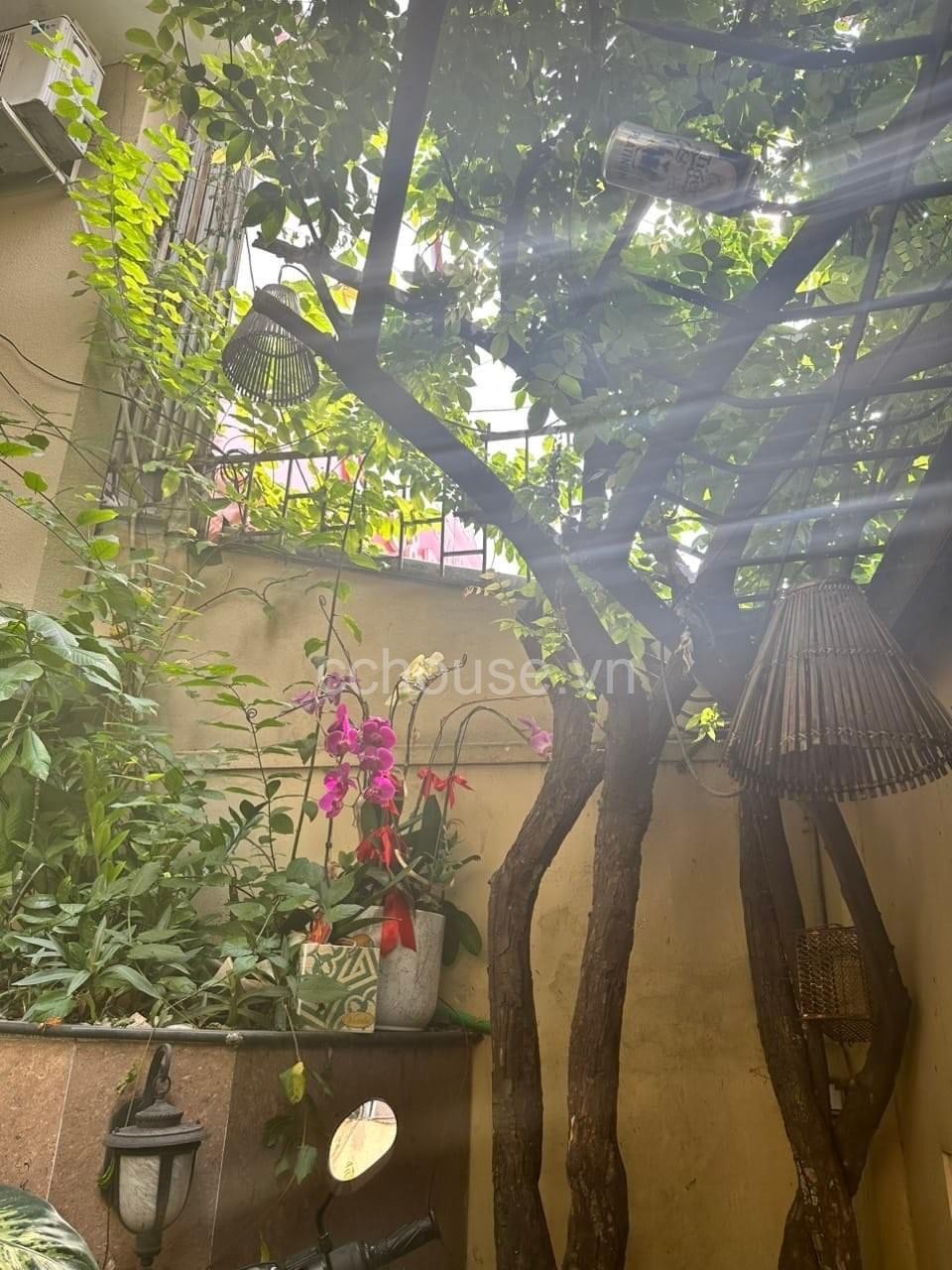 Bán nhà MT Nguyễn Cửu Vân, P17, Bình Thạnh. DT 5.5x19m, 4 tầng