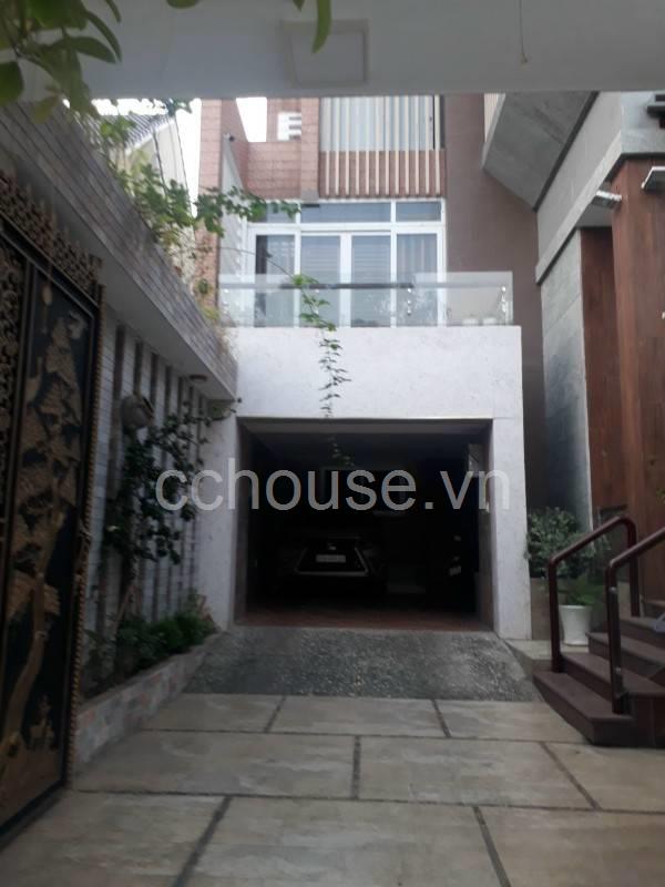 Cho thuê Biệt thự MT Đại Lộ 2. DT 204m2. Phường Phước Bình, Quận 9
