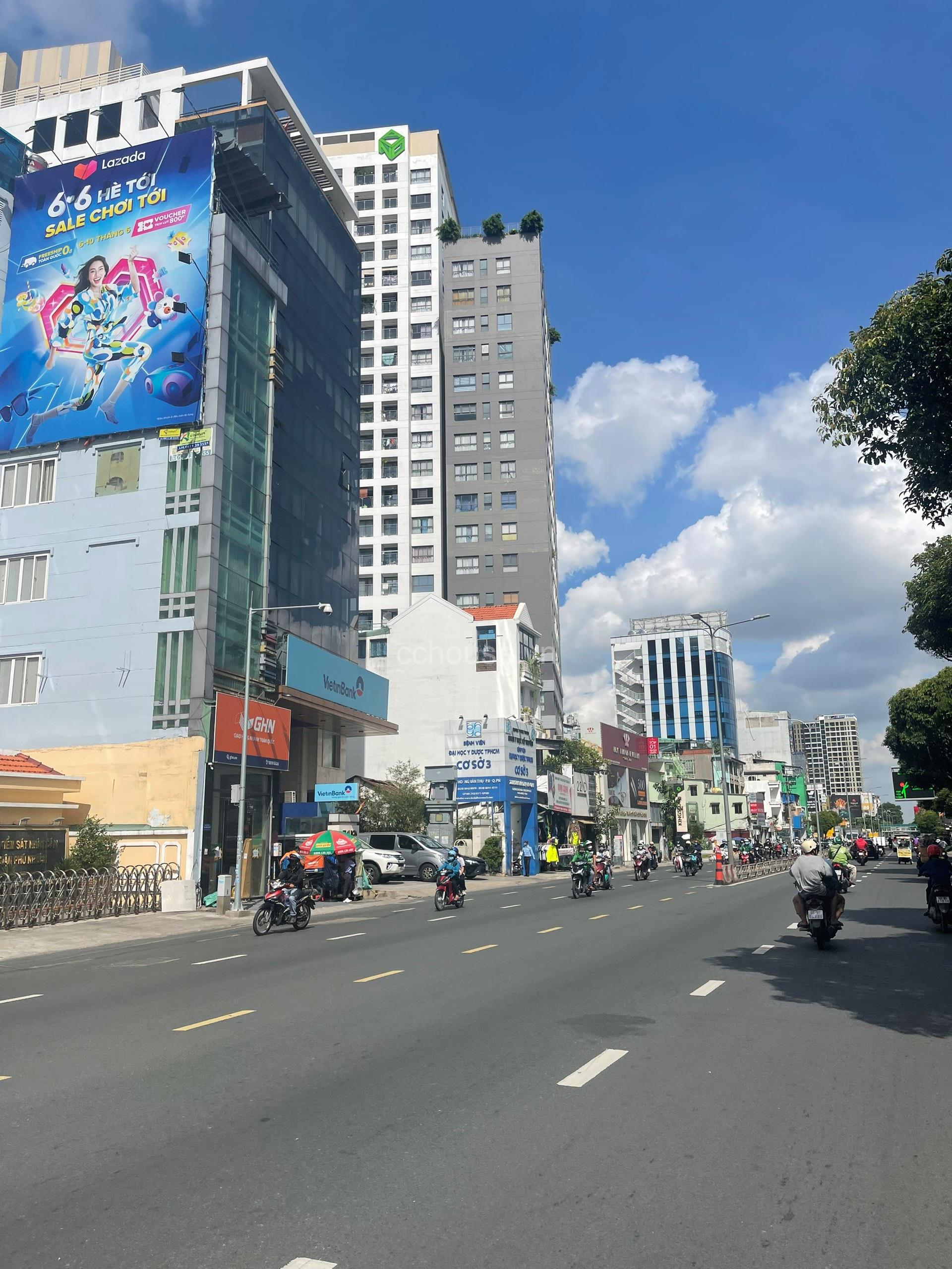 Bán nhà MT 76 Hoàng Văn Thụ, P9, Phú Nhuận. DT 4.7x22m, 4 tầng