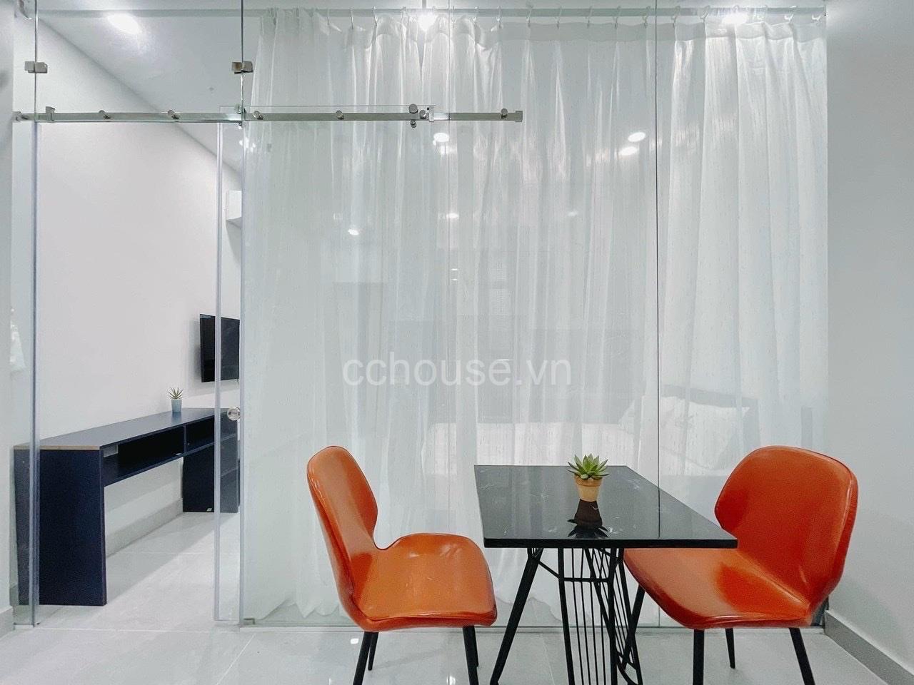 Bán tòa nhà MT Lý Chính Thắng, Q3. DT 4.35x27m, 8 tầng thang máy