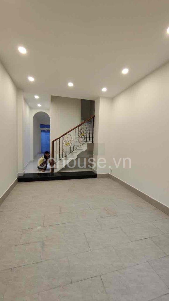 Bán nhà 4 tầng hẻm xe hơi ngay Phường Sài Gòn Quận 1