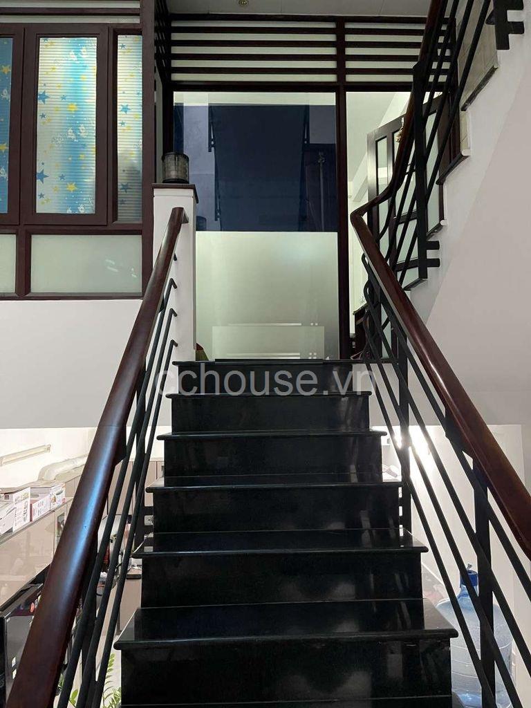 Bán nhà hẻm 27 Cộng Hòa, P4, Tân Bình. DT 4.5x19m, 3 tầng ST