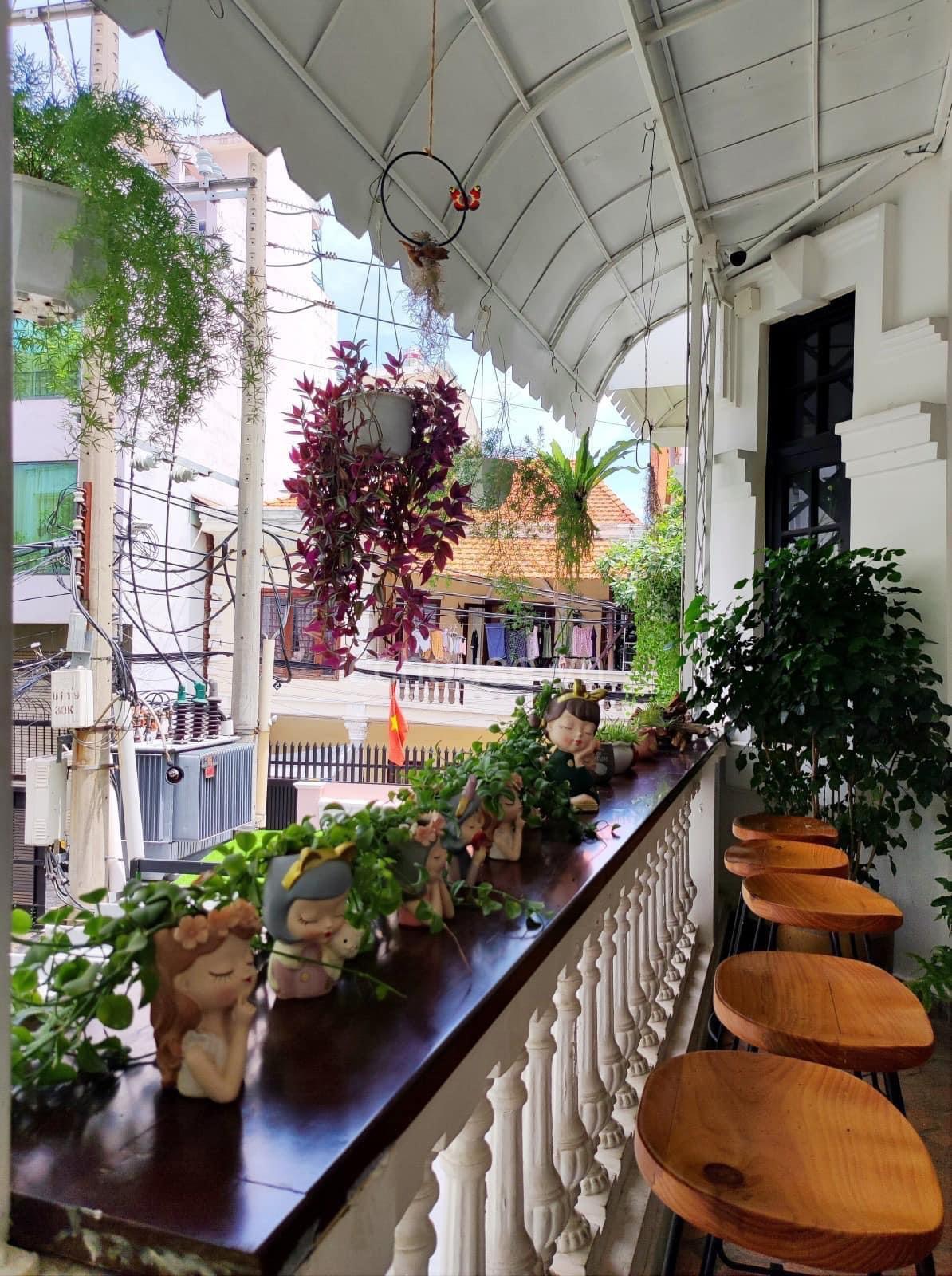 Biệt thự 2 mặt hẻm 10m Nguyễn Cửu Vân, P17, Bình Thạnh. DT 300m2, 3 tầng