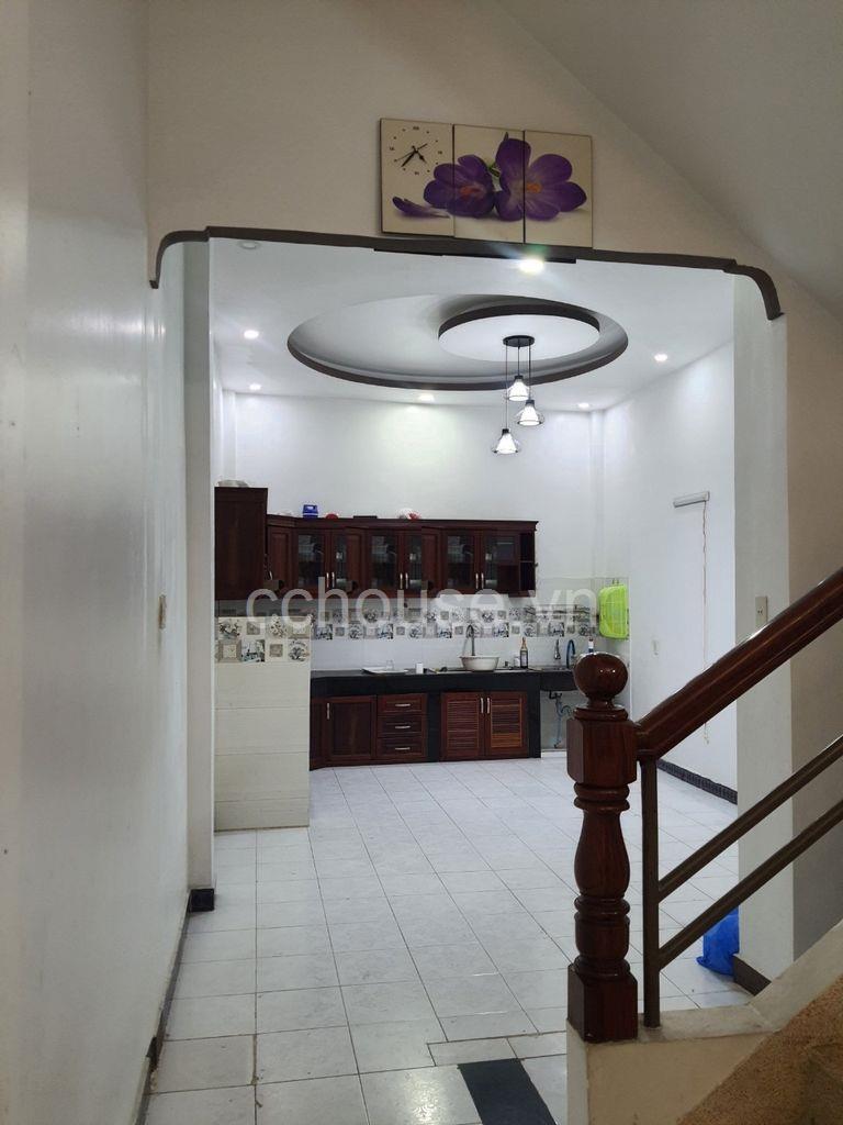 Bán nhà hẻm Tân Hải, P13, Q. Tân Bình, 3 tầng, xe hơi vào nhà