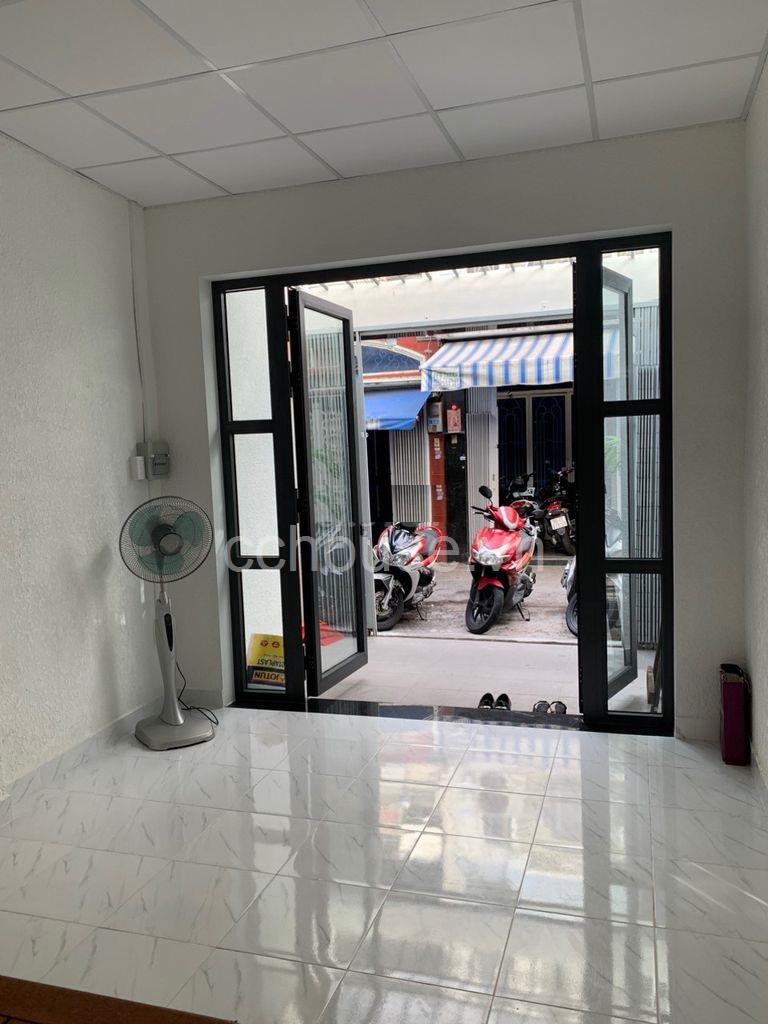 Bán nhà hẻm 285 CMT8, P12, Q10. DT 3x21m, view Hà Đô