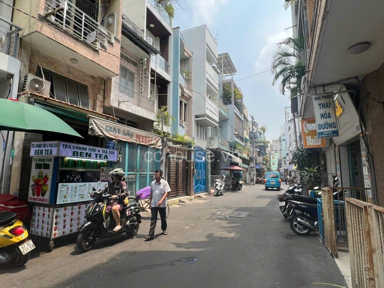 NHÀ HẼM LÊ VĂN SỸ QUẬN 3, DT: 45M2, KC: TRỆT 3 LẦU, GIÁ: 11 TỶ
