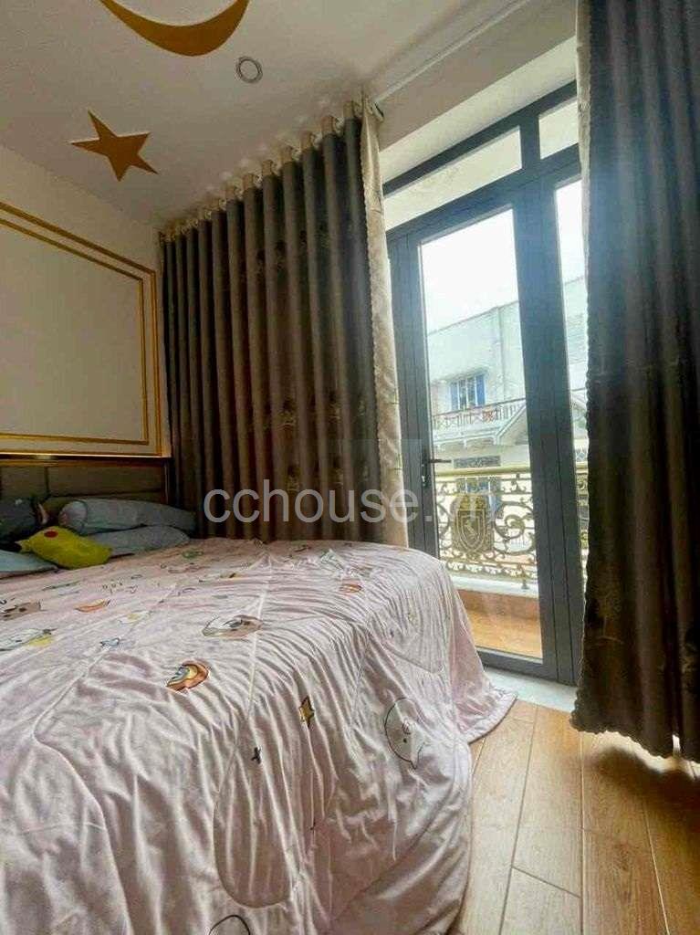 Bán nhà MT Năm Châu, Tân Bình. DT 4.2x12m, NH 8.7m. Nhà 5 tầng