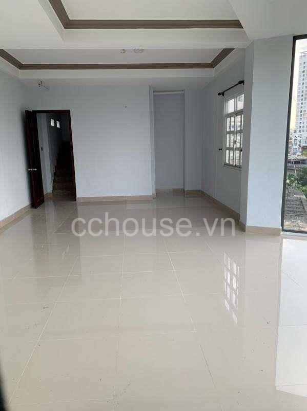 Cho thuê nhà căn góc MT Hoàng Sa, Q3. DT 5x13m, 6 tầng thang máy