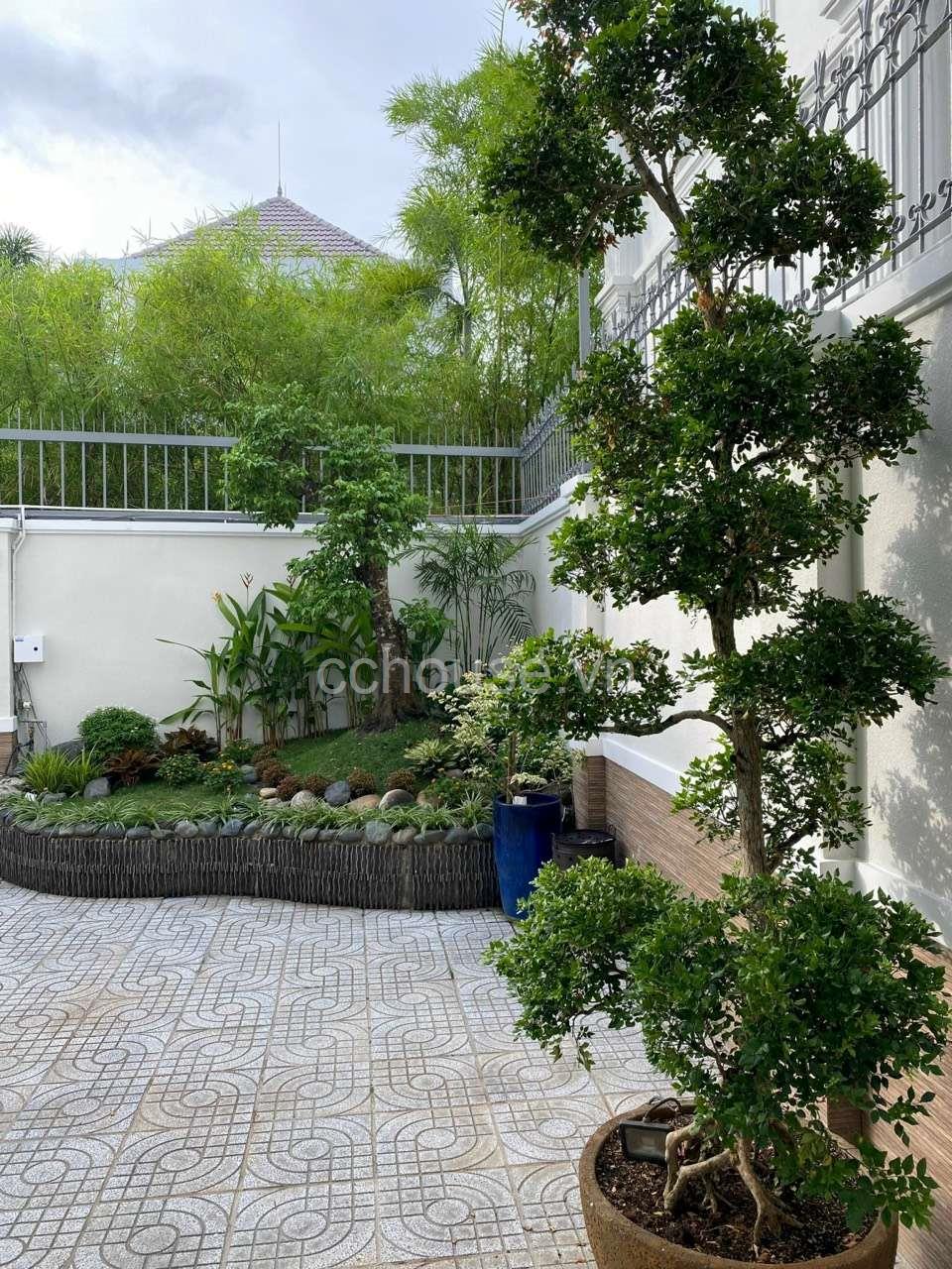 Chính chủ nhà cần bán căn biệt thự cao cấp sang trọng Thảo Điền Quận 2 Diện tích DT 19x25m nở hậu