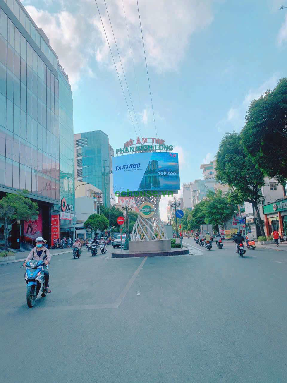 Măt tiền ngang 8.5m Duy nhất còn sót lai Phan xích long p1 phú nhuận