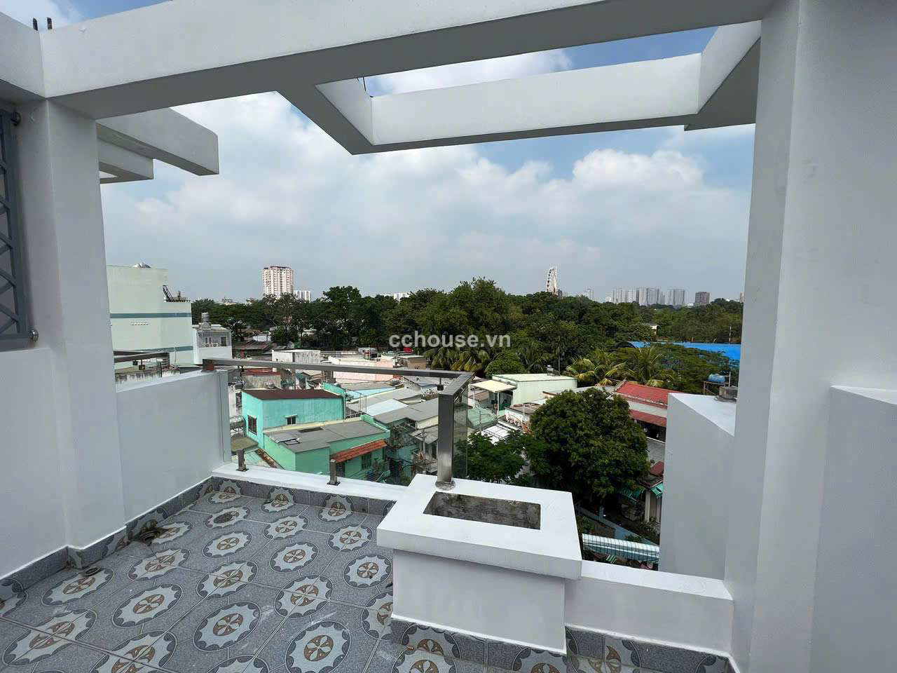Bán nhà HXH Lạc Long Quân, P.Bình Thới. DT 4x10m, 5 tầng MCT