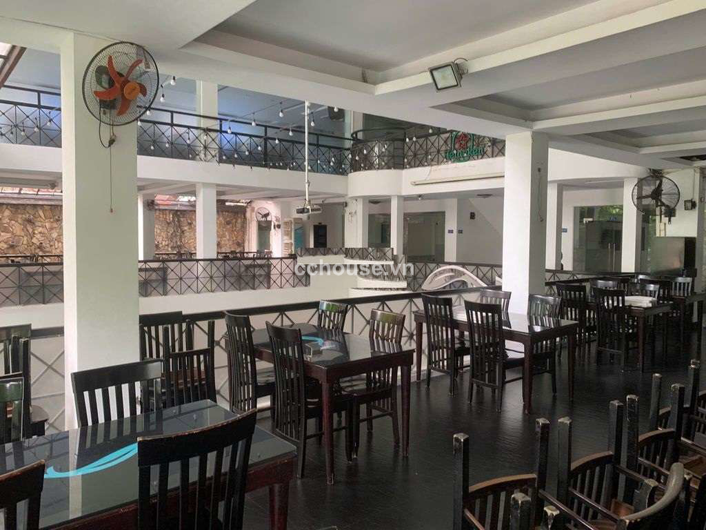 Cho thuê MTKD Pasteur, Quận 3. DT 22x28m, hầm 4 tầng