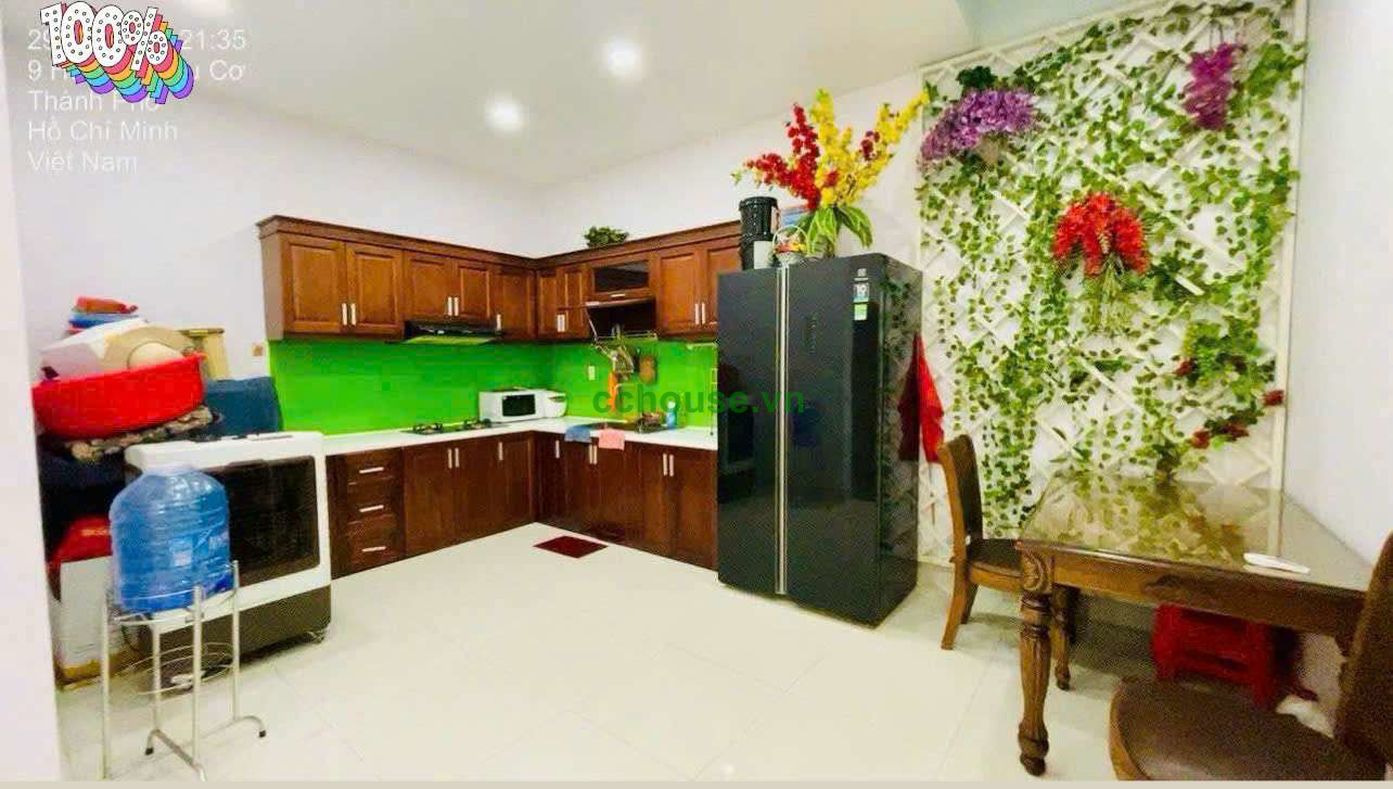 https://batdongsan.blob.core.windows.net/cchouse/Property/202504/327a3151-a3ba-4c2b-91e9-11ceb603be87.jpg