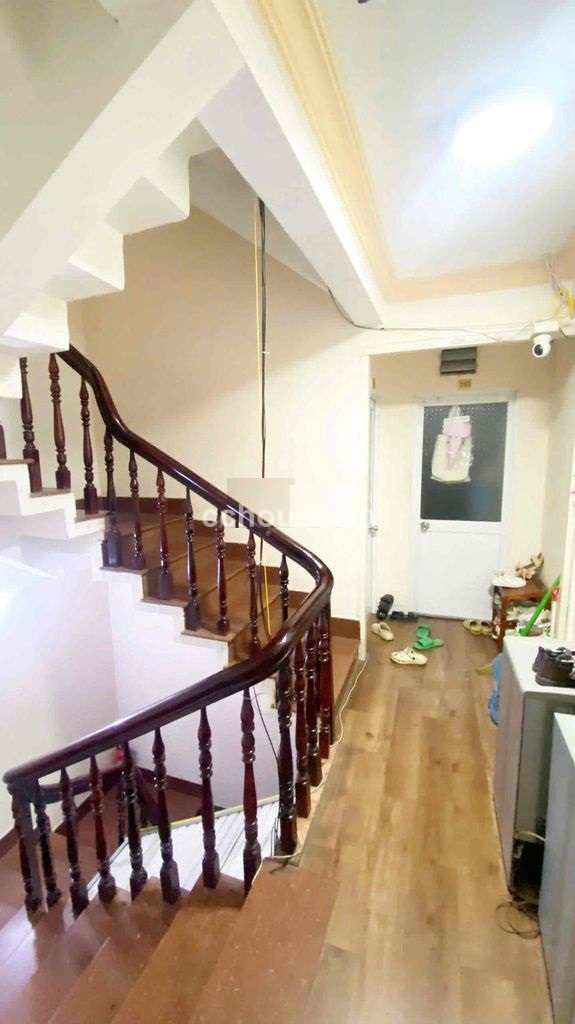 Cho thuê nhà làm CHDV hẻm 177 3 Tháng 2, P10, Q10. DT 6x20m, 6 tầng