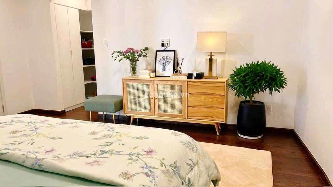 Biệt thự MT Đường 46, Thảo Điền. DT 359m2, 2 tầng