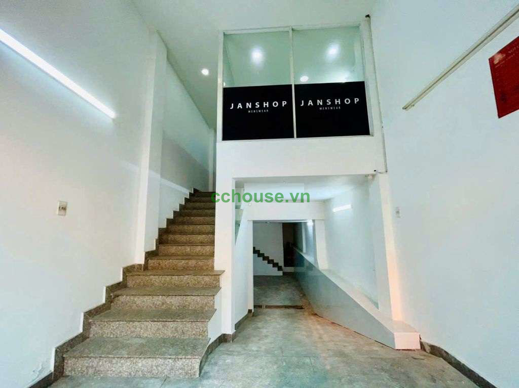 https://batdongsan.blob.core.windows.net/cchouse/Property/202504/423dc88f-88fc-40fa-a7e9-0c61e295bf49.jpg