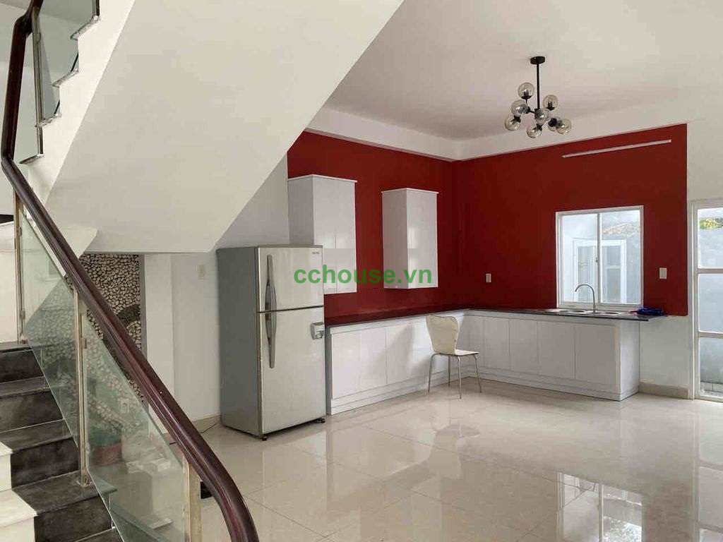 Biệt thự đường Bình Lợi, P13, Bình Thạnh. DT 8x18m, 3 tầng