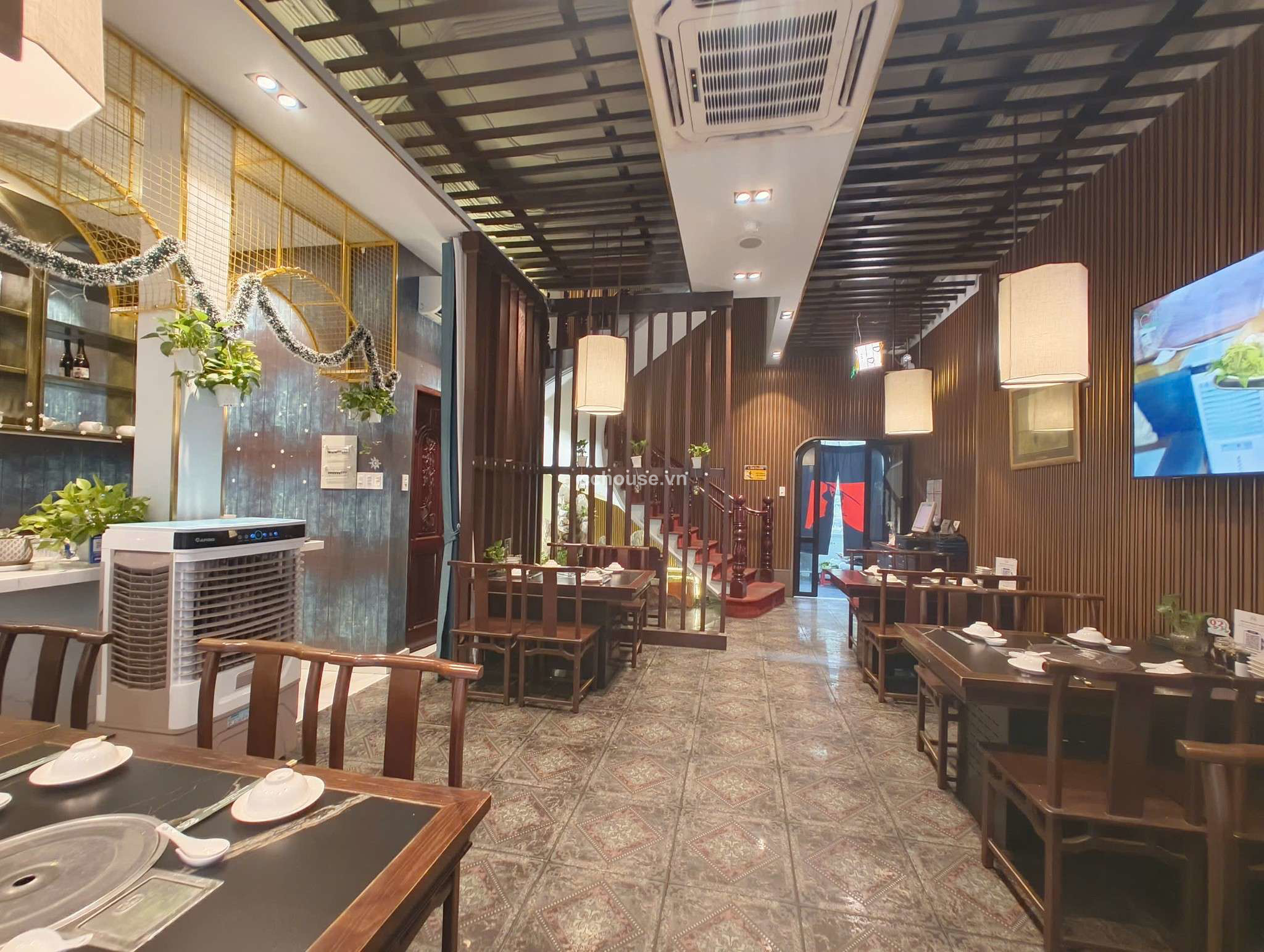 Ch thuê nhà MTKD Hoàng Dư Khương, P12, Q10. DT 8.1x7m, 4 tầng