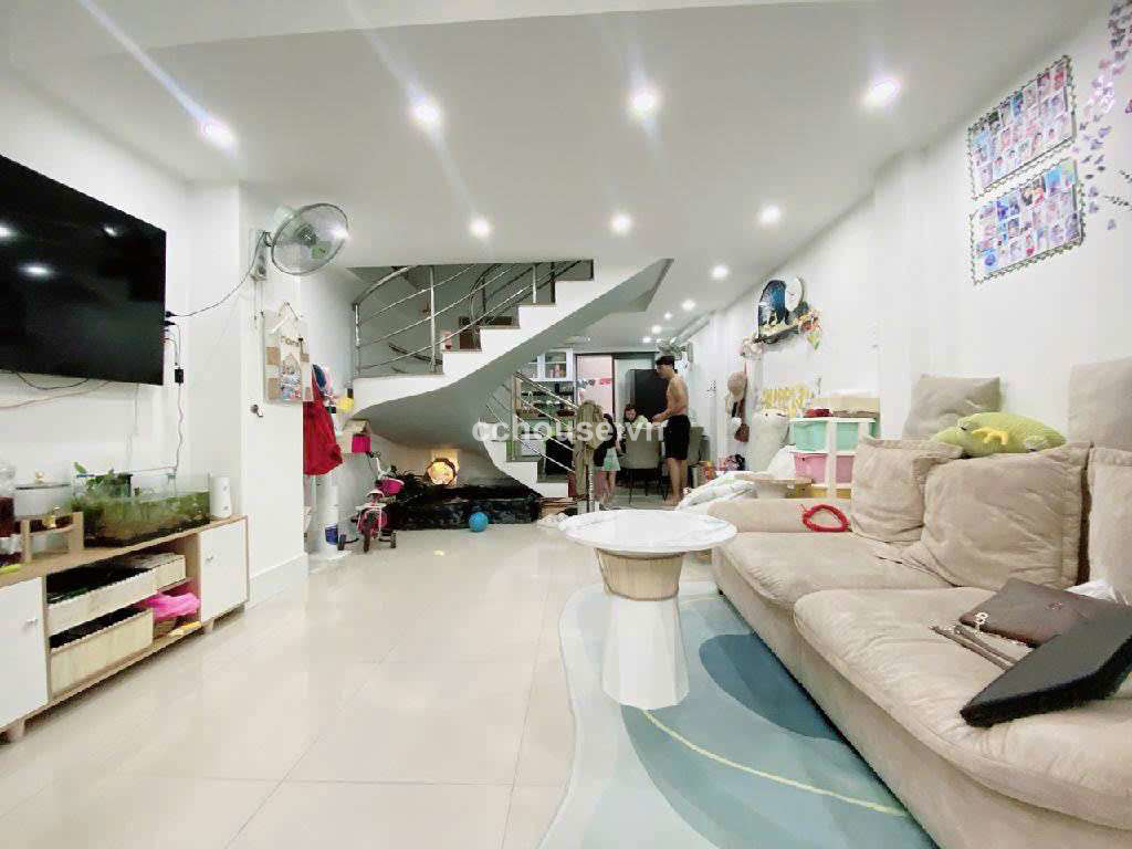 https://batdongsan.blob.core.windows.net/cchouse/Property/202504/6564743e-de1a-42e0-8d51-a5f7b928531b.jpg