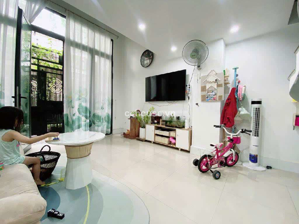 https://batdongsan.blob.core.windows.net/cchouse/Property/202504/6b0a4519-1600-4222-86b7-811965abc165.jpg