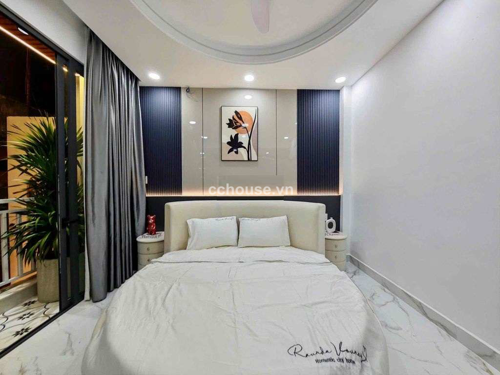 https://batdongsan.blob.core.windows.net/cchouse/Property/202504/6b775a39-101c-4d14-b1db-5fa8ce0ebd45.jpg