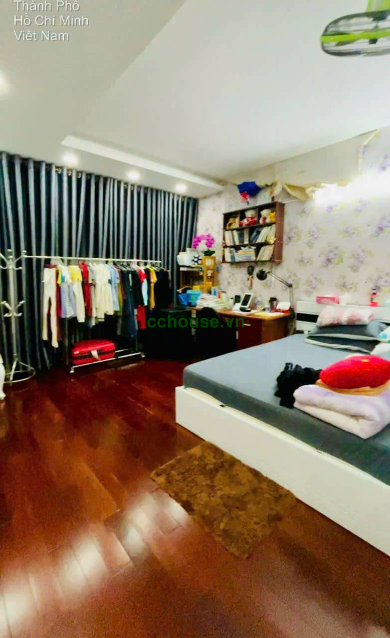 https://batdongsan.blob.core.windows.net/cchouse/Property/202504/773a0133-7fe6-4dad-8b1a-7df64d1fd7b7.jpg