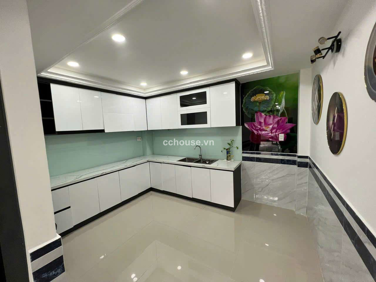 Bán nhà HXH Lạc Long Quân, P.Bình Thới. DT 4x10m, 5 tầng MCT