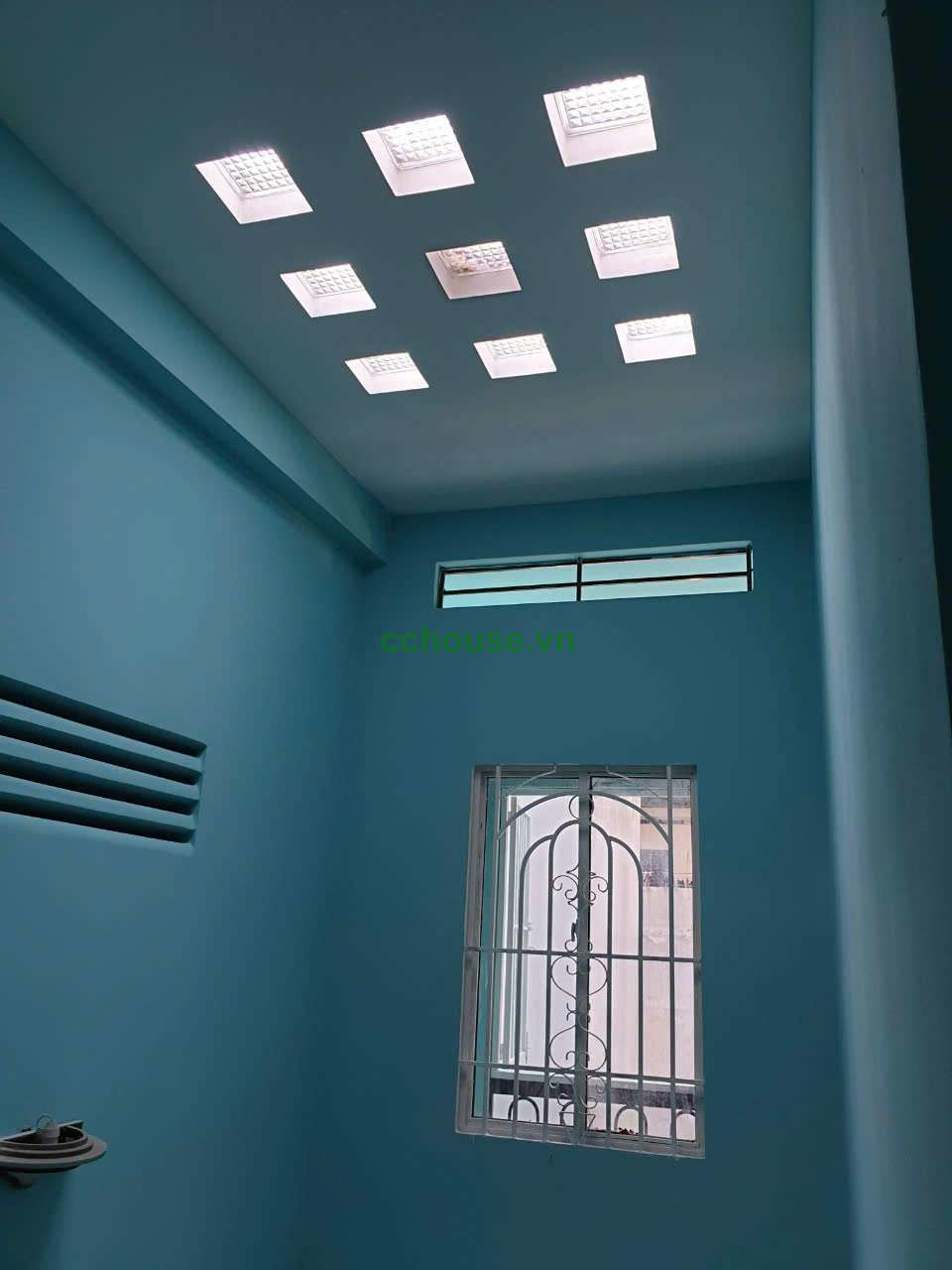 Bán nhà đường C1, P13, Tân Bình. DT 5.5x20m, 4 tầng