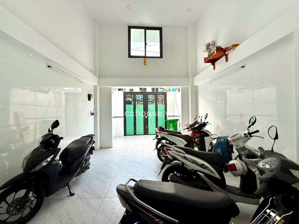 Bán nhà MT Nguyễn Thượng Hiền, P.Bình Lợi Trung. DT 4.25x18.5m, 6 tầng MCT