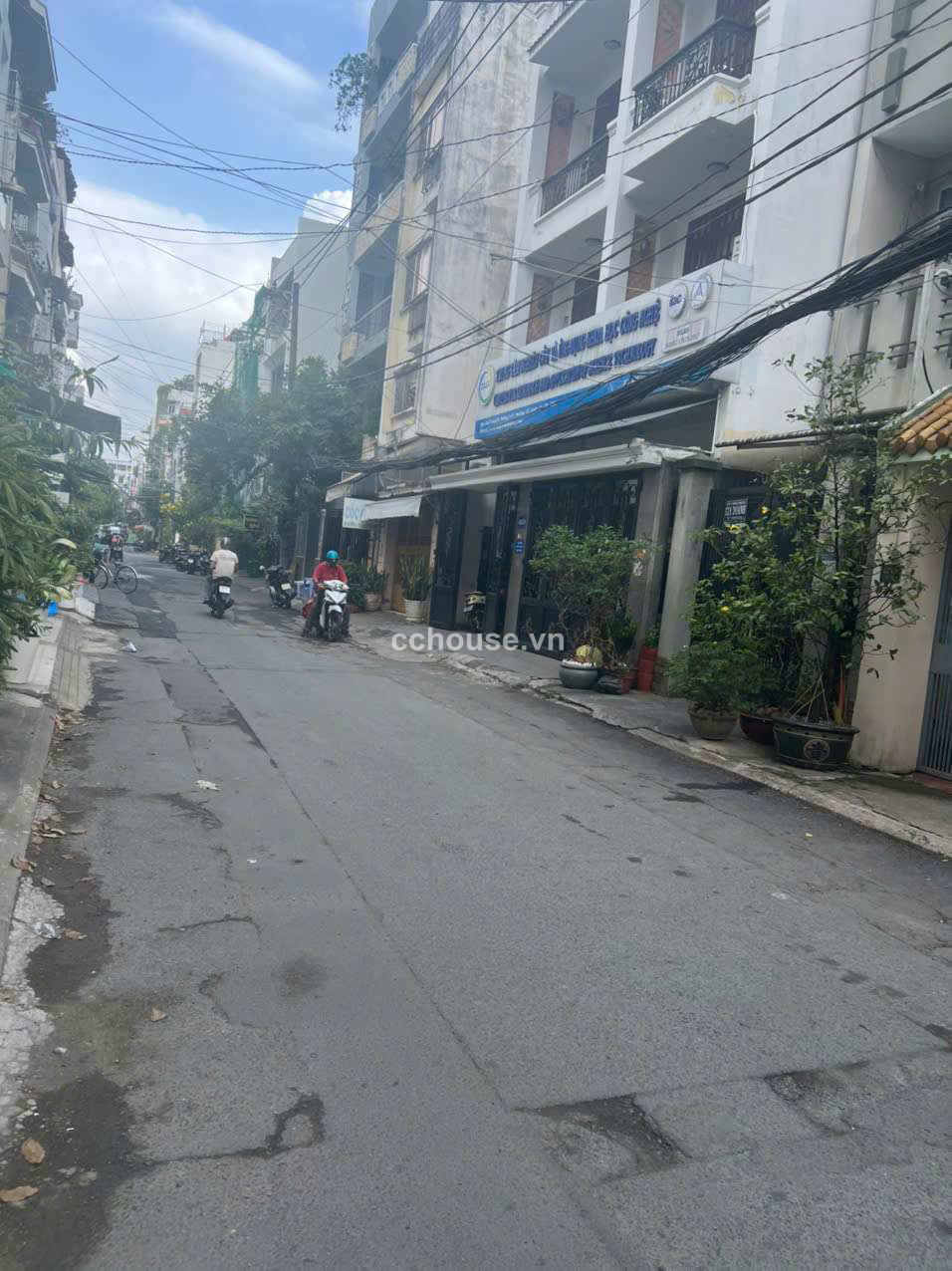 NHÀ HẺM ĐƯỜNG 3/2, QUẬN 10, DT: 59.5M2 (3.5X17), KC: TRỆT LỬNG 1 LẦU SÂN THƯỢNG, GIÁ: 13.5 TỶ

