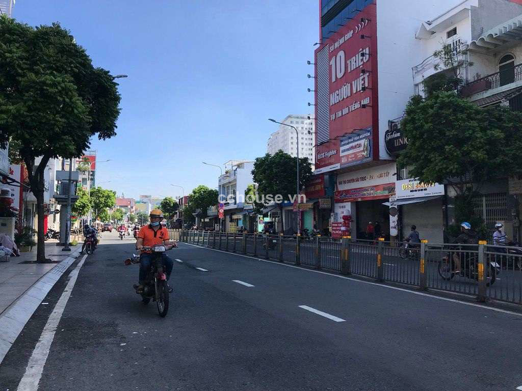Cho thuê tòa nhà MT Lũy Bán Bích, Tân Phú. DT 4x16m, 7 tầng